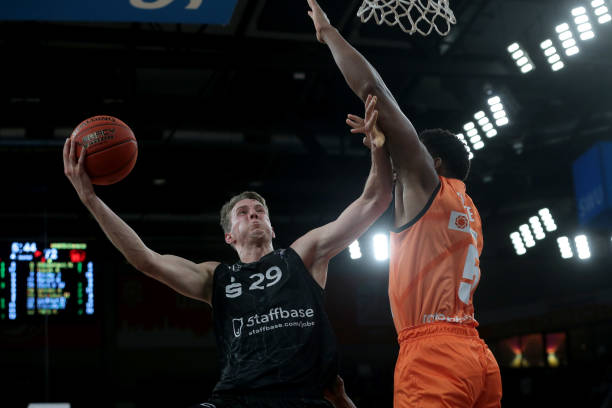 与他在扎实 与他在扎实