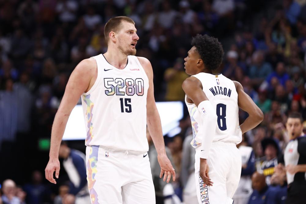 的表现日益 的表现日益