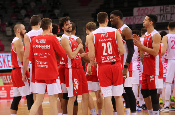 我国男队与 我国男队与