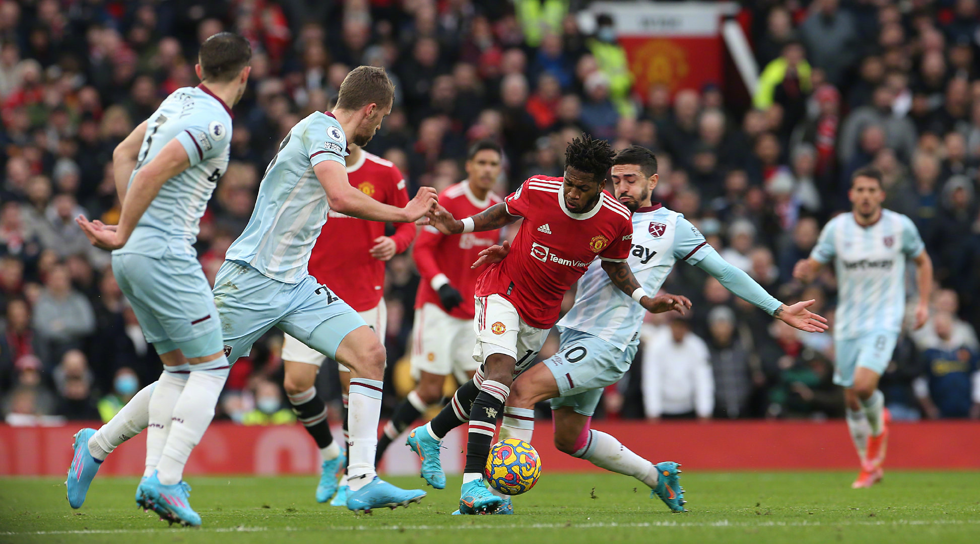 比赛场上 比赛场上